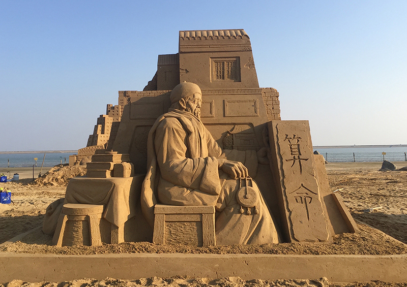 Les surprenantes sculptures de sable de Toshihiko Hosaka