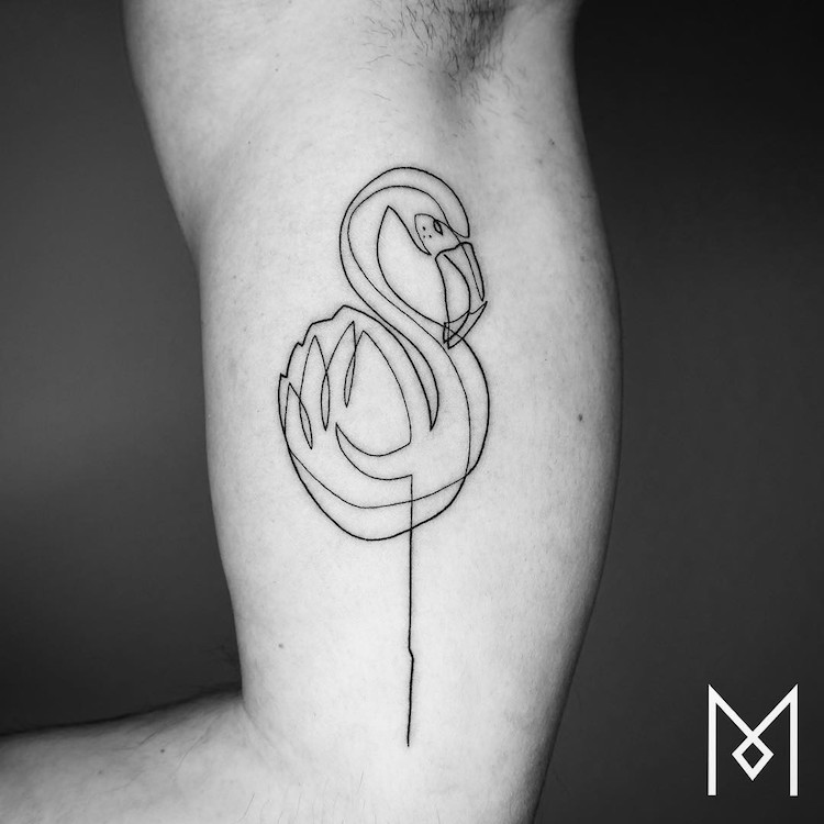 Des tatouages minimalistes réalisés avec une seule ligne