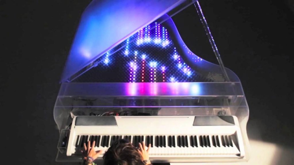 Une simple petite lumière rend l'apprentissage du piano beaucoup plus  facile - Numerama