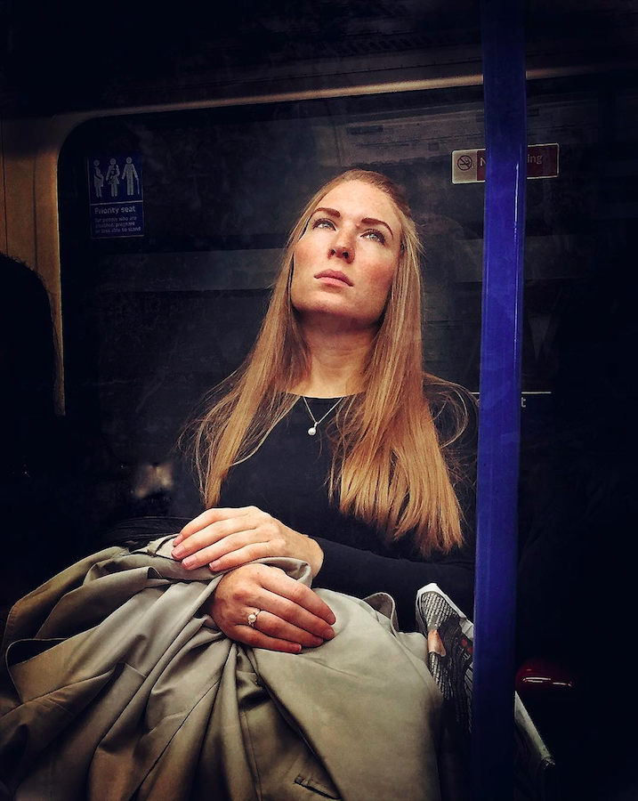 Il transforme les passagers du métro en portraits de la Renaissance
