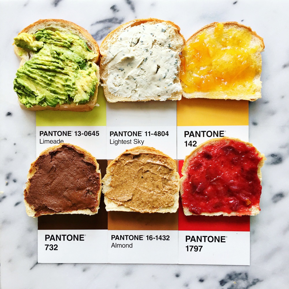Lucia Litman fait correspondre des aliments aux couleurs du nuancier Pantone