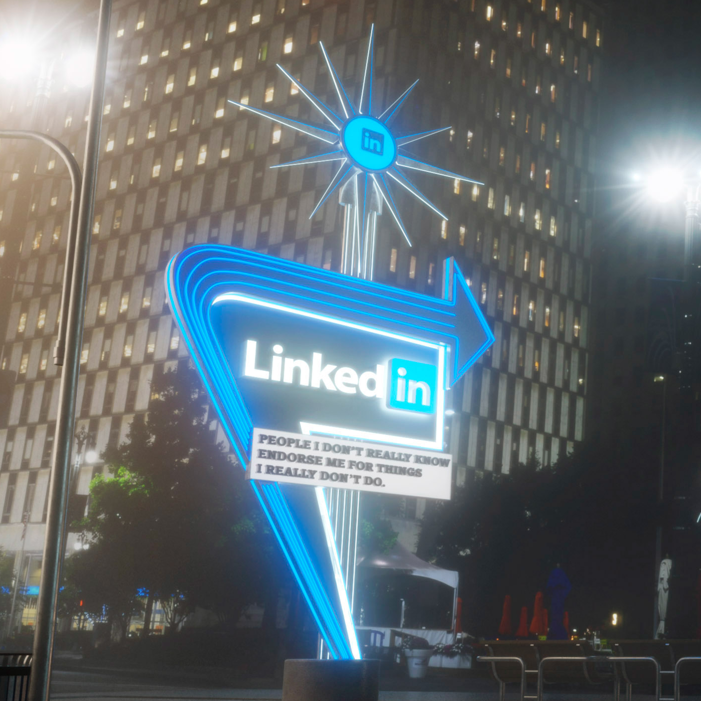 Mike Campau tacle les réseaux sociaux façon publicités américaine avec des néons