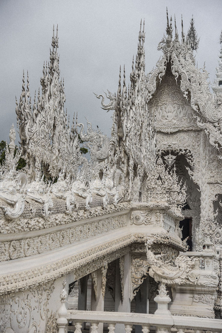 In Thailand, this unique temple in the world is the perfect mix between Heaven and Hell