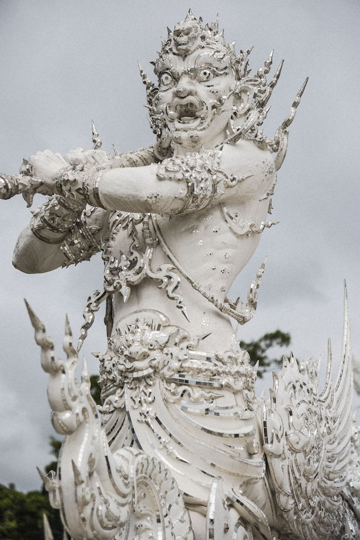 In Thailand, this unique temple in the world is the perfect mix between Heaven and Hell