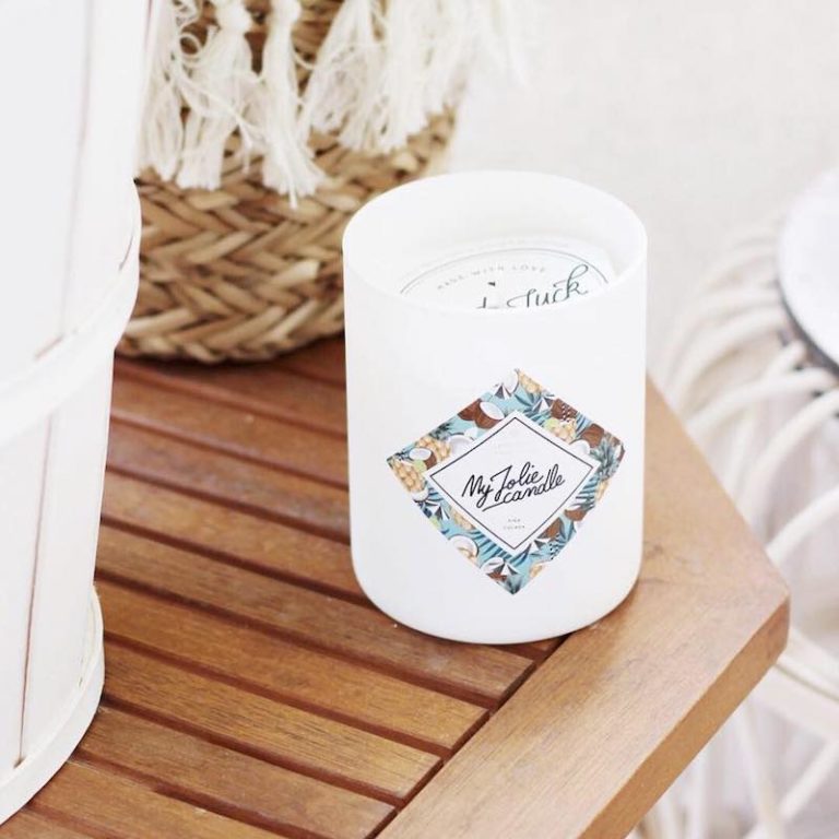 My Jolie Candle la bougie parfumée qui se consume en révélant un bijou unique My Jolie Candle la bougie parfumée qui se consume en révélant un bijou unique