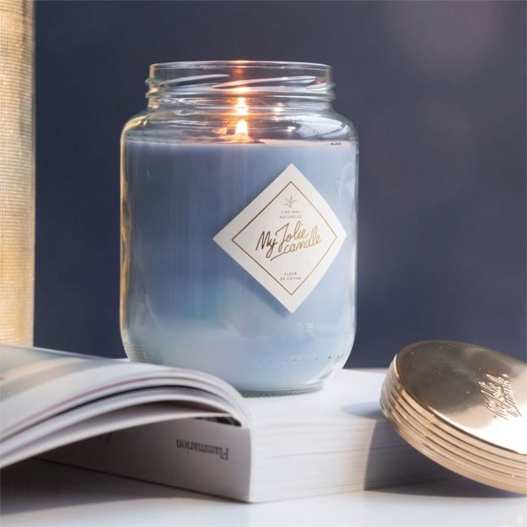 My Jolie Candle la bougie parfumée qui se consume en révélant un bijou unique My Jolie Candle la bougie parfumée qui se consume en révélant un bijou unique