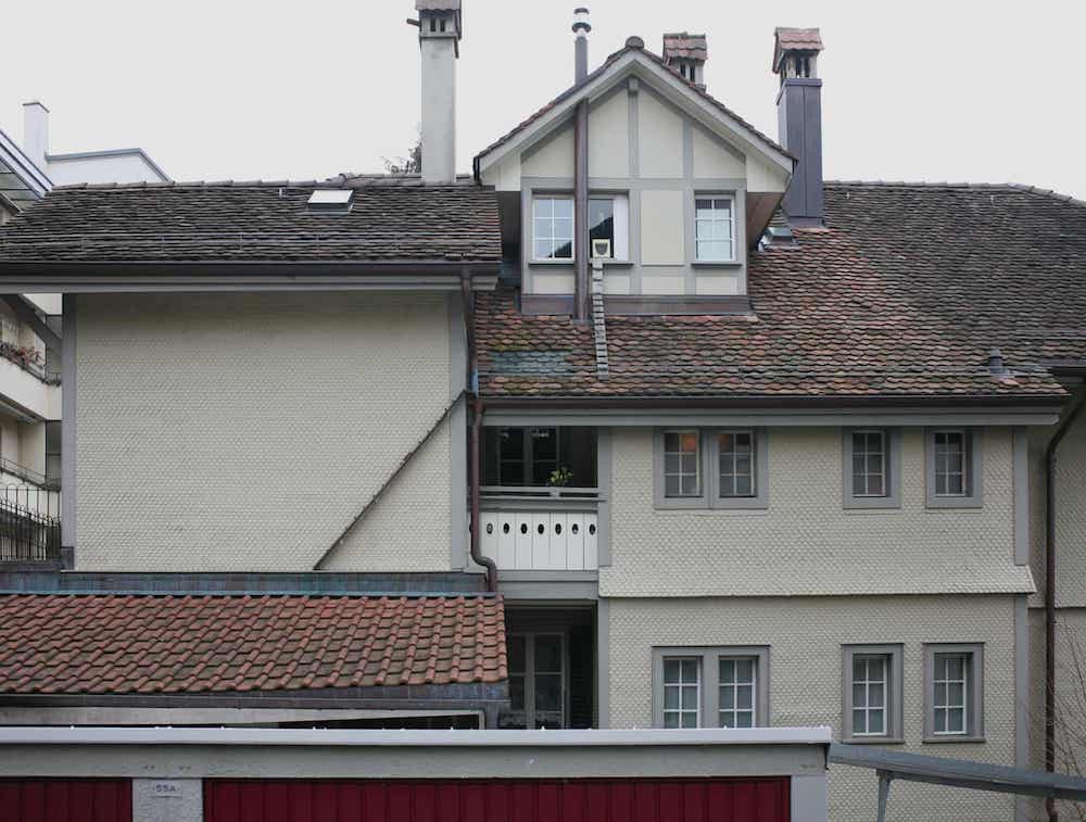 En Suisse Ces Echelles Permettent Aux Chats D Appartement De Sortir Et De Rentrer Quand Ils Le Souhaitent