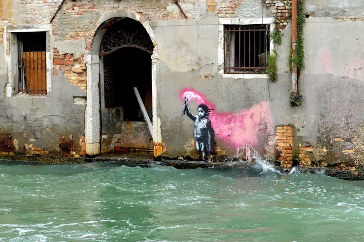 Banksy s'expose discrètement dans les rues de Venise