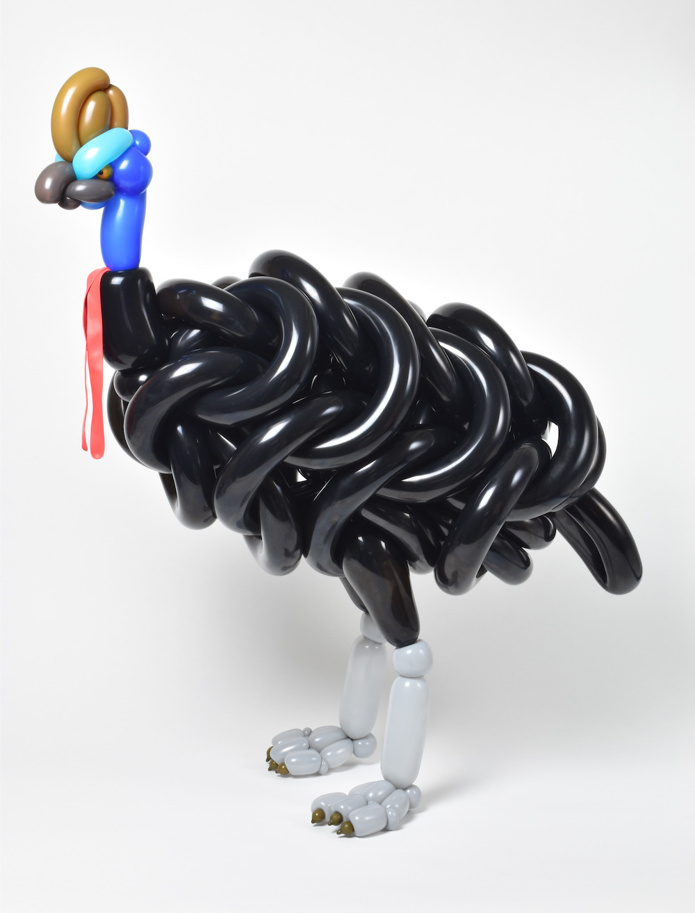 Ce roi de la sculpture sur ballons reproduit des animaux aux détails  impressionnants