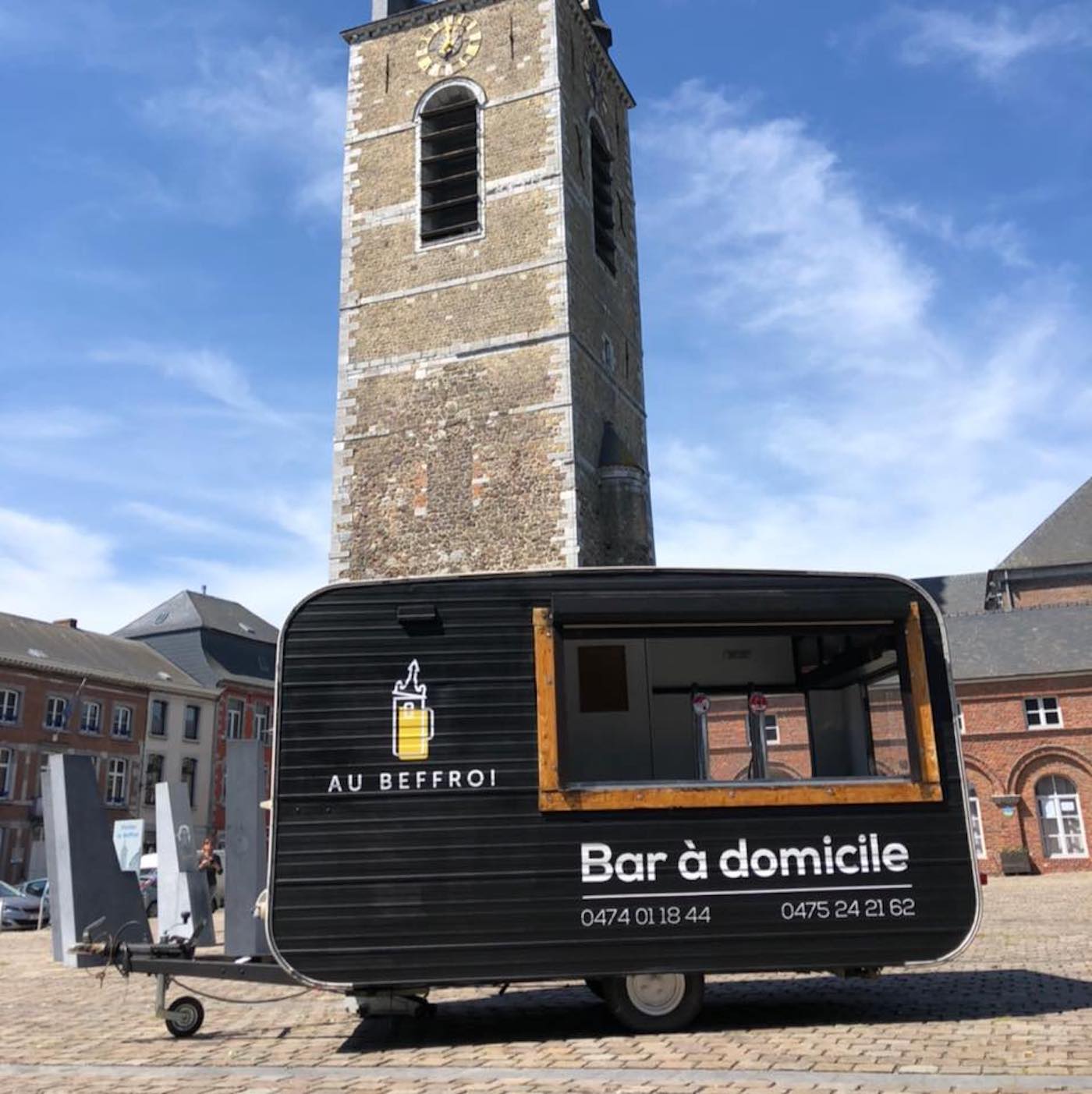 Bar à domicile : 2 belges créent un bar caravane pour le déconfinement