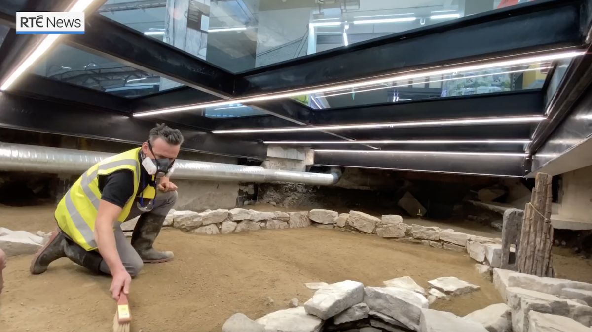 À Dublin, le sol de ce magasin Lidl dévoile les vestiges d’une maison