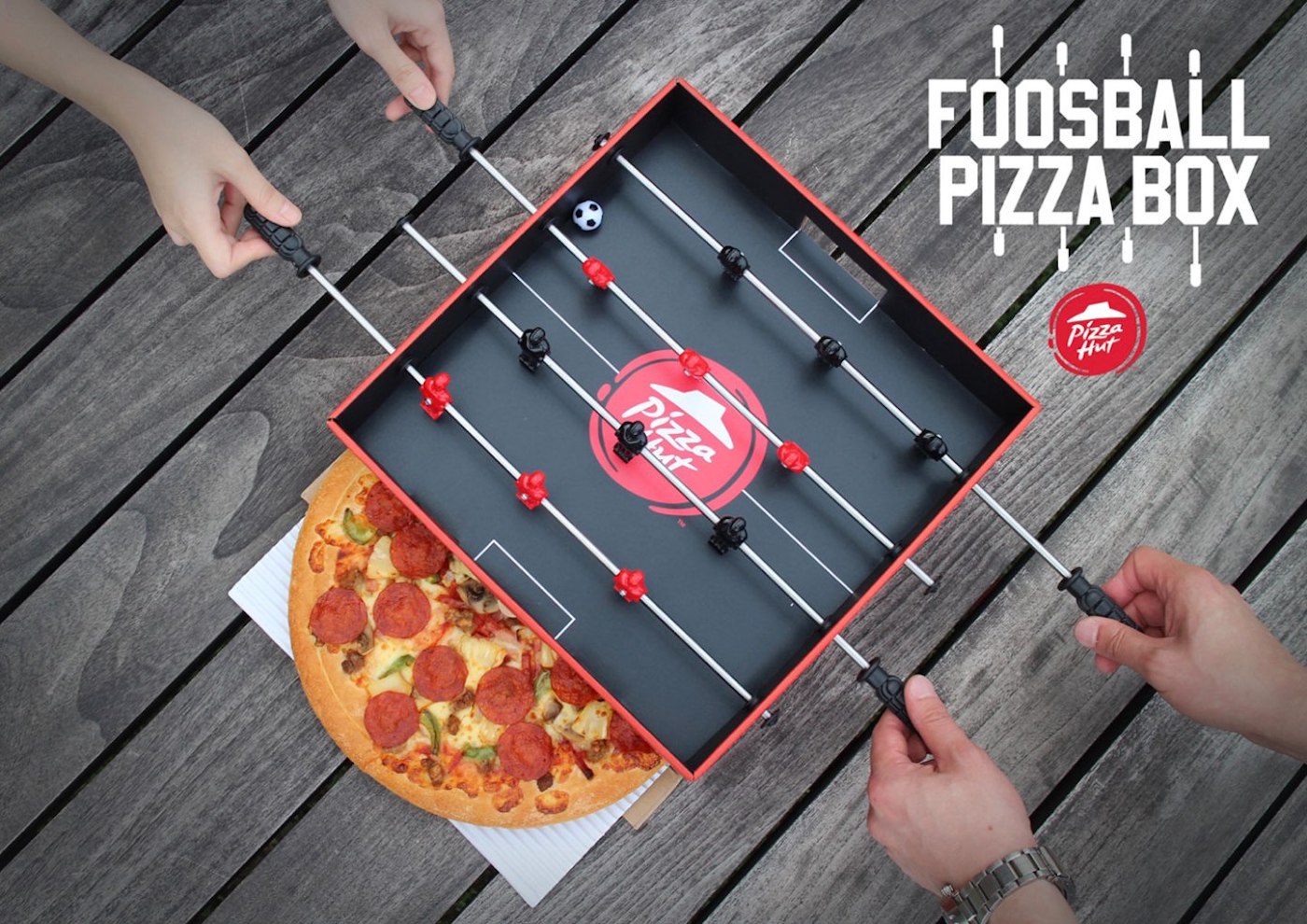 Pizza Hut crée une boîte à pizza qui se recycle en babyfoot