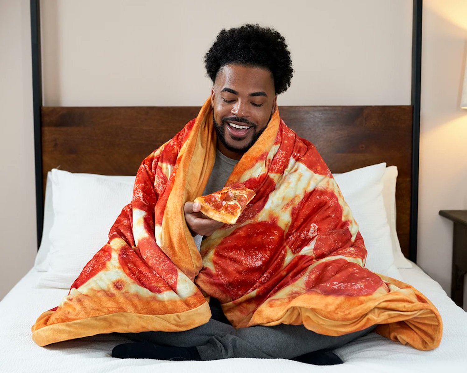 Pizza Hut commercialise une couverture lestée pour les amoureux de pizzas
