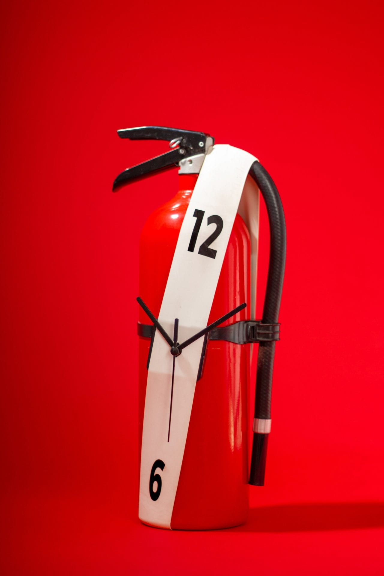 Stretch Clock : un ruban élastique pour transformer n'importe quel objet en horloge