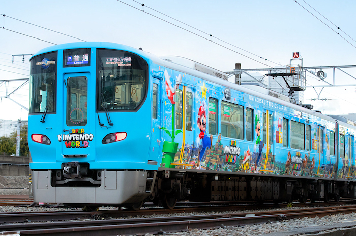 Au Japon, Nintendo habille un train entier pour la promo du Super Nintendo World
