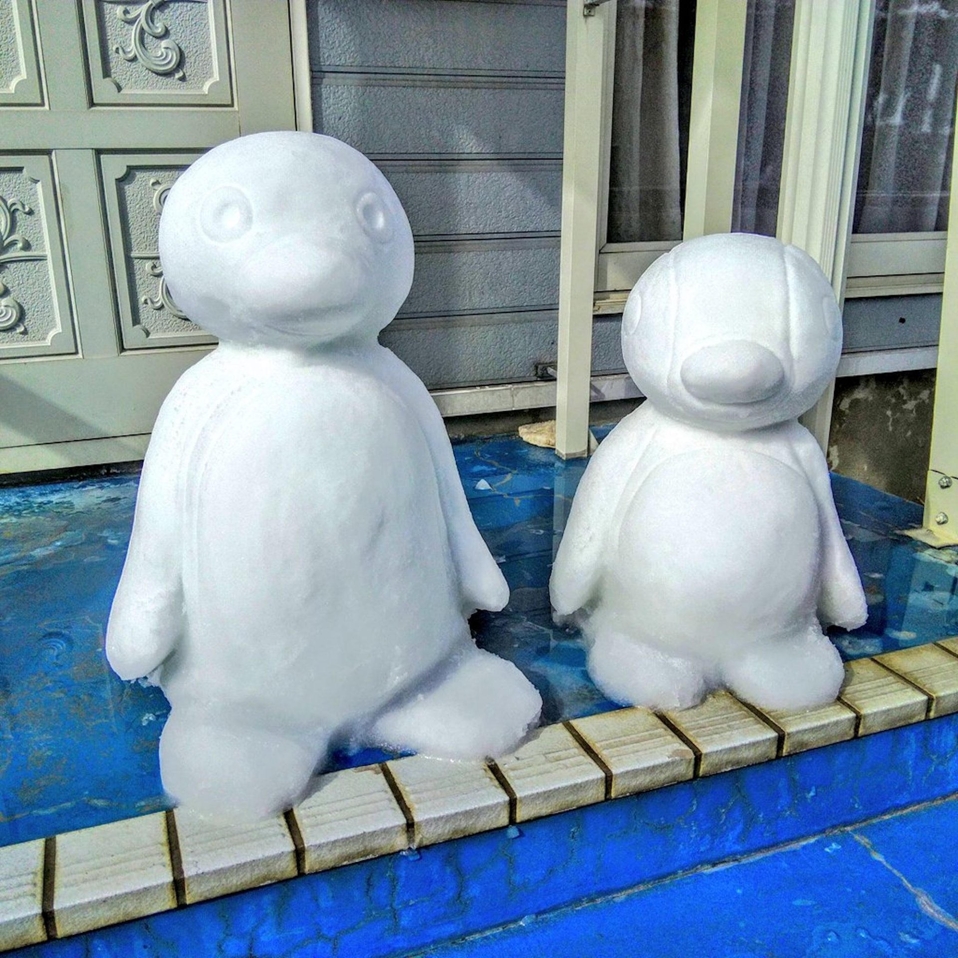L'artiste japonais Yukidaruma Shokunin Toshinyan sculpte des personnages célèbres dans la neige