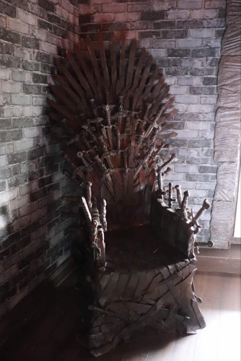 Un Airbnb atypique sur le thème de Game of Thrones à louer à Colmar
