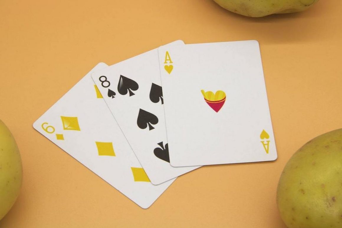 Frites ou Ketchup un design de jeu de cartes inspiré de l'univers des