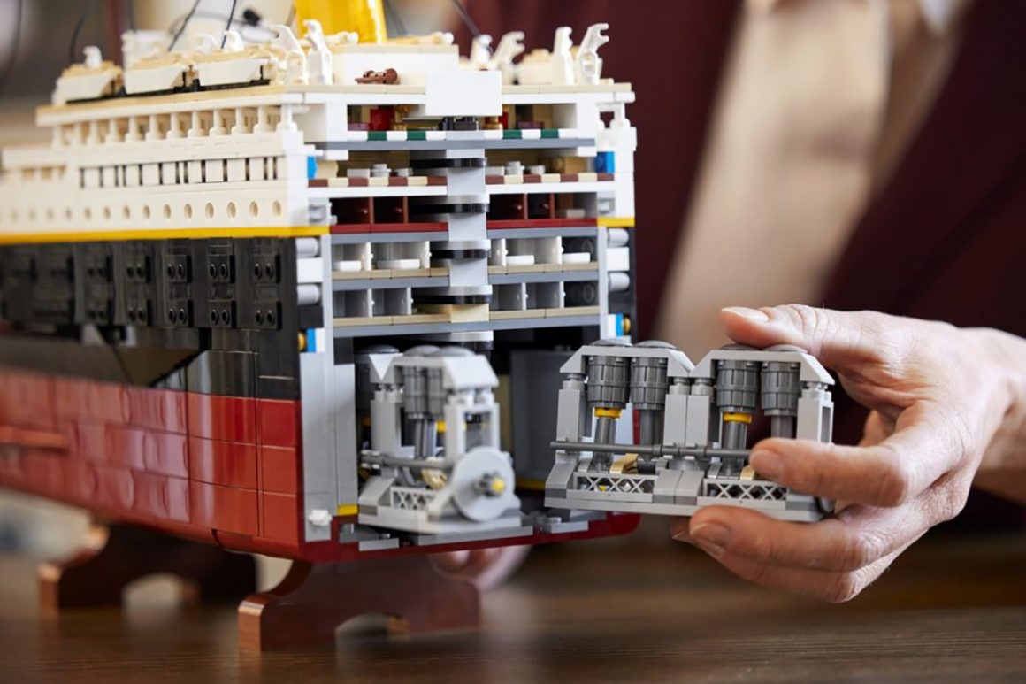 LEGO commercialise une reproduction du Titanic dans un set de 9090 pièces