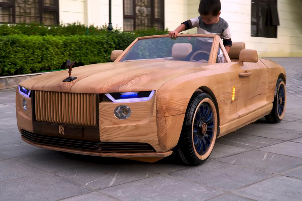Pour son fils, ce papa créatif fabrique une Rolls-Royce en bois de ses mains ! (vidéo) Par Justine Mellado Replique-miniature-rolls-royce-1