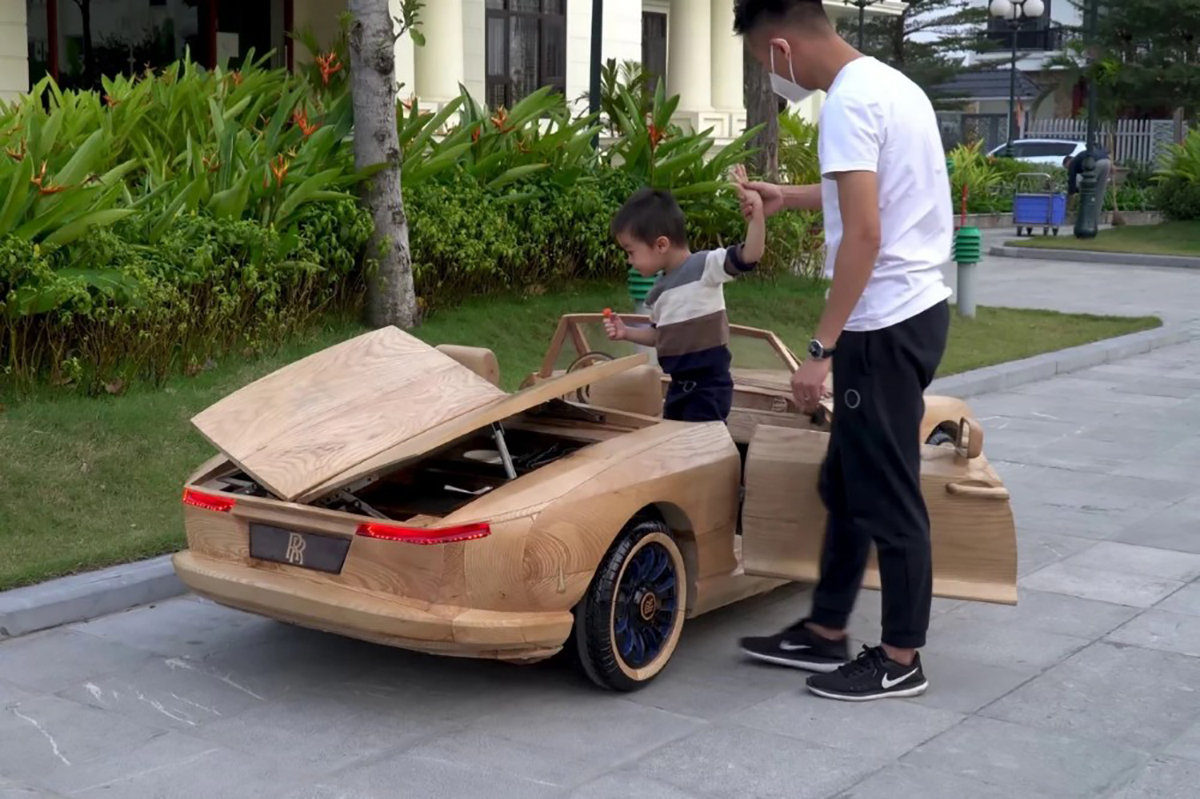 Pour son fils, ce papa créatif fabrique une Rolls-Royce en bois de ses mains ! (vidéo) Par Justine Mellado Replique-miniature-rolls-royce-3