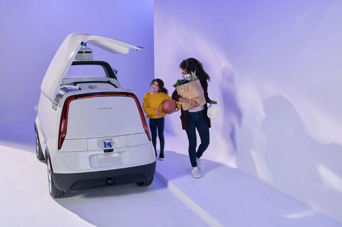 Nuro : le véhicule de livraison autonome qui possède un airbag pour les piétons ! (vidéo) Par Justine Mellado Vehicule-livraison-airbag-pietons-nuro-4