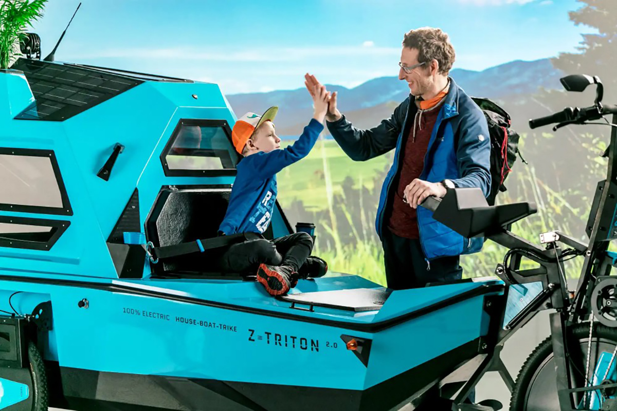 Z-Triton : un étonnant vélo caravane capable de se transformer en bateau ! (vidéo) Par Justine Mellado Velo-electrique-bateau-z-triton-13