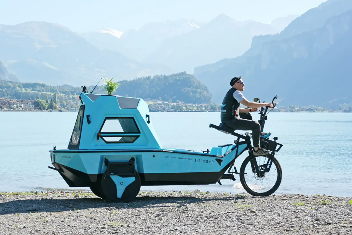 Z-Triton : un étonnant vélo caravane capable de se transformer en bateau ! (vidéo) Par Justine Mellado Velo-electrique-bateau-z-triton-7