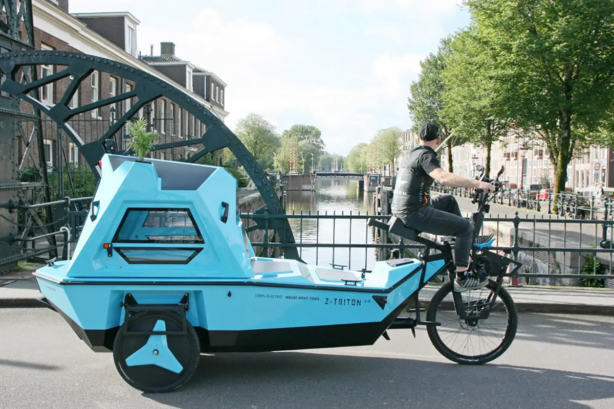 Z-Triton : un étonnant vélo caravane capable de se transformer en bateau ! (vidéo) Par Justine Mellado Velo-electrique-bateau-z-triton-9