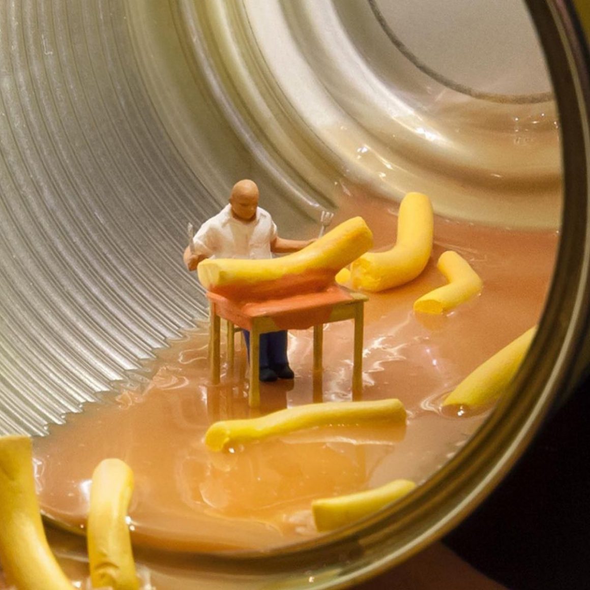 Figurines Miniatures Cow-boy Indiana 1/64 - Lot Avec Voiture Et Poupée, Non Peintes, Pour Diorama