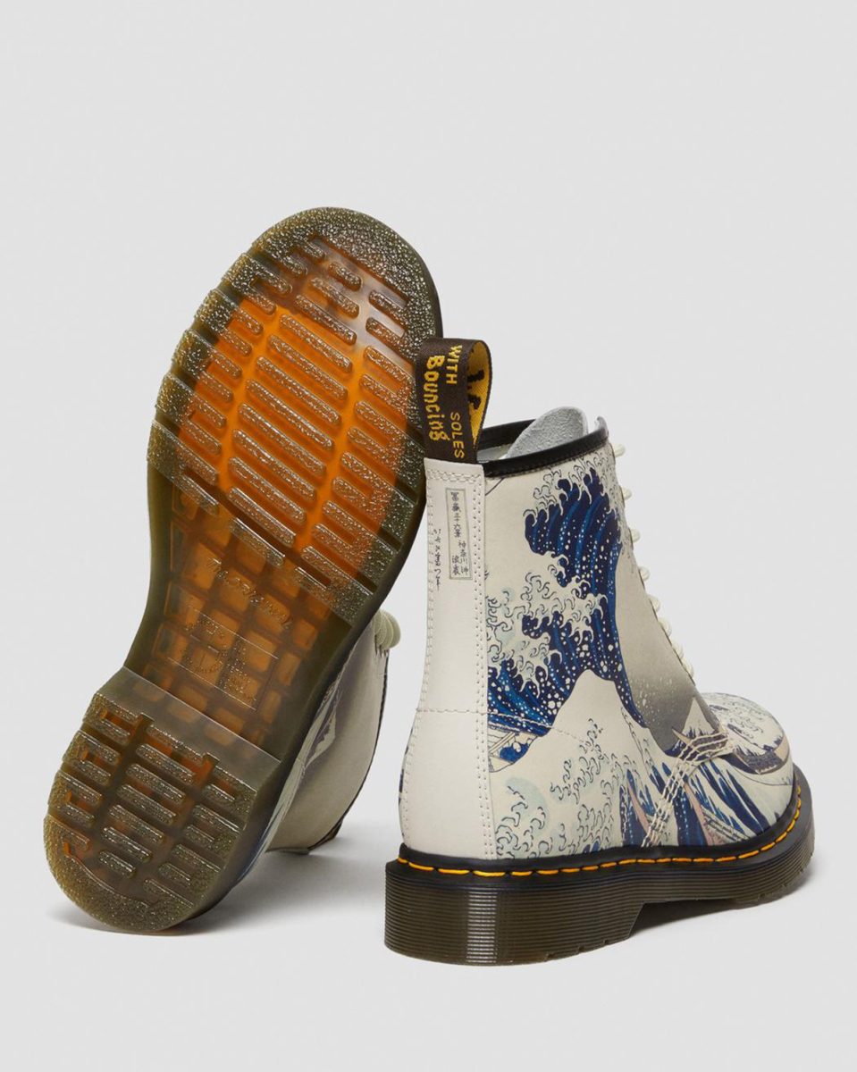 Dr. Martens dévoile une collection en l’honneur du peintre japonais Hokusai