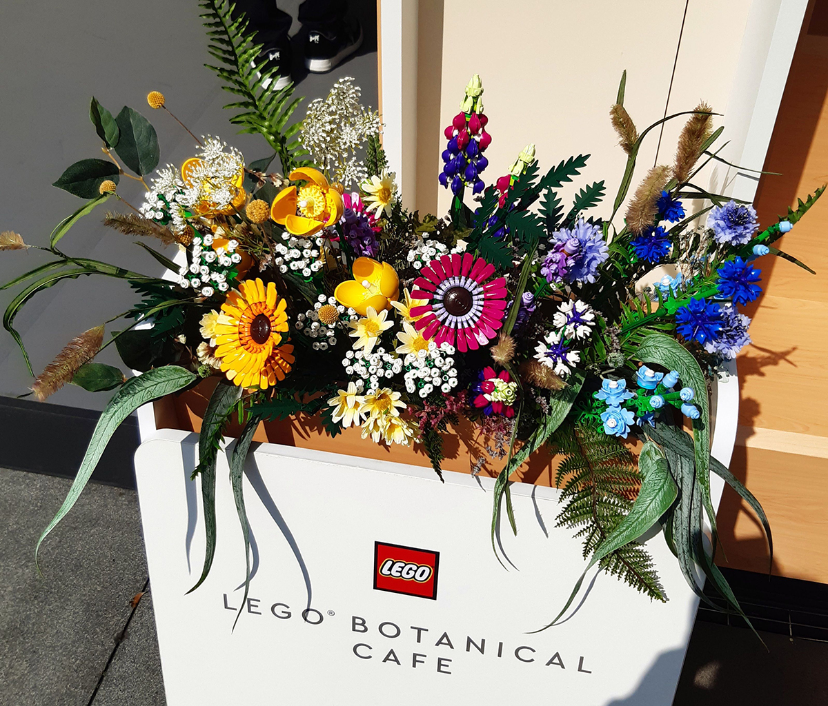 À Taïwan, LEGO ouvre sa première boutique de fleurs à monter soi-même