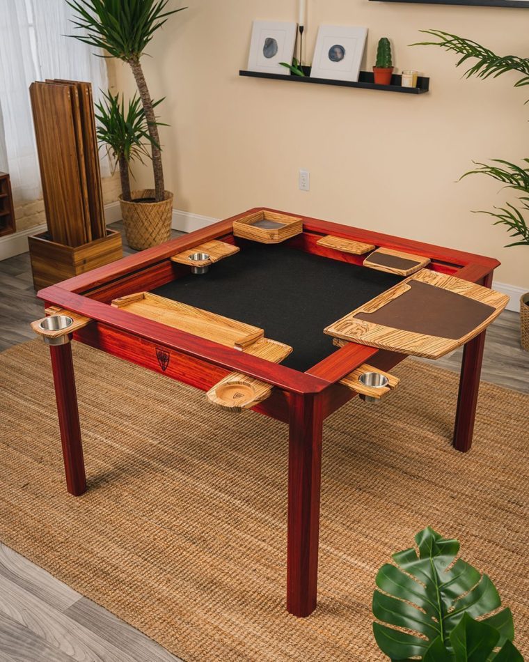 Une table à manger 100 modulable conçue pour les jeux de société