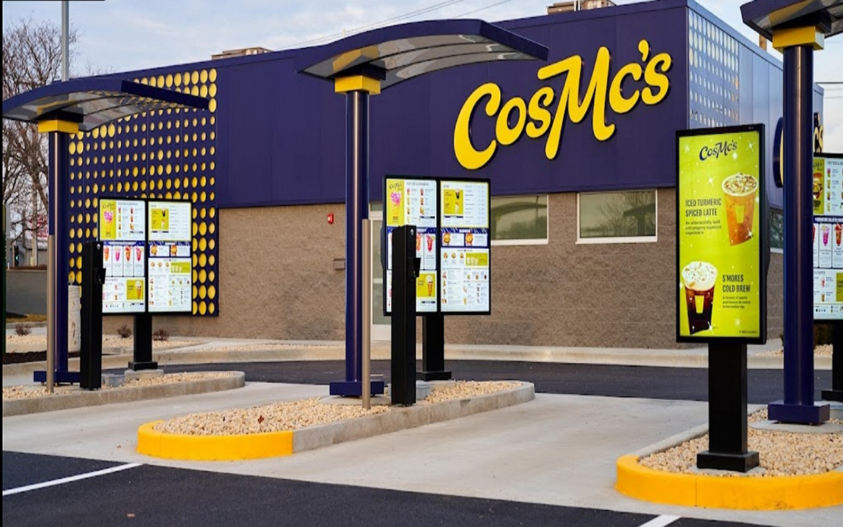 CosMc’s : McDo lance un nouveau concept de restaurant spécialisé dans les boissons ! (vidéo) Par Justine M Cosmcs-mcdonalds-restaurant-boissons-3