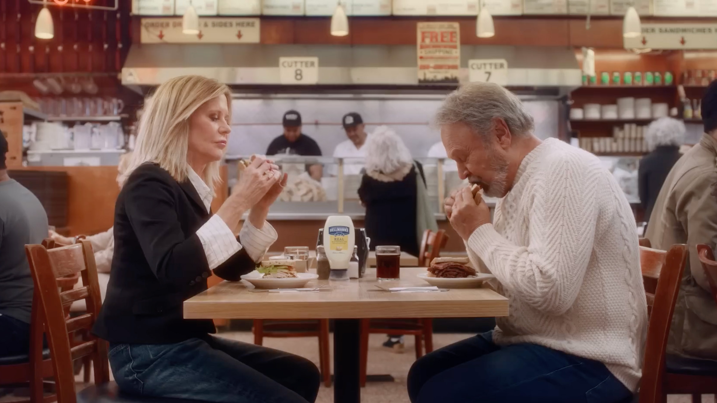 Hellmann’s rejoue la scène culte de Quand Harry rencontre Sally pour le Super Bowl