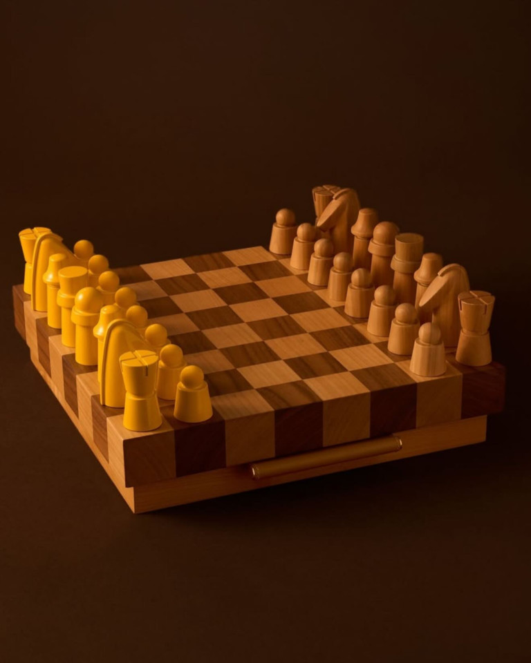 Jeu d'Échecs Artisanal en Bois d'Ébène | Les Échiquiers du Roi